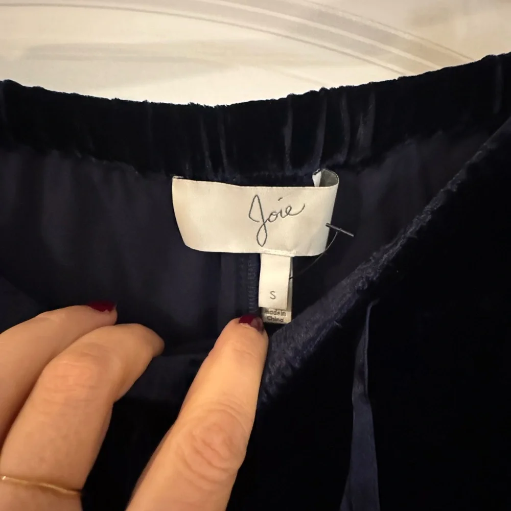 Joie Velvet and Satin Women's Blazer Pant set - Picture 5 of 13